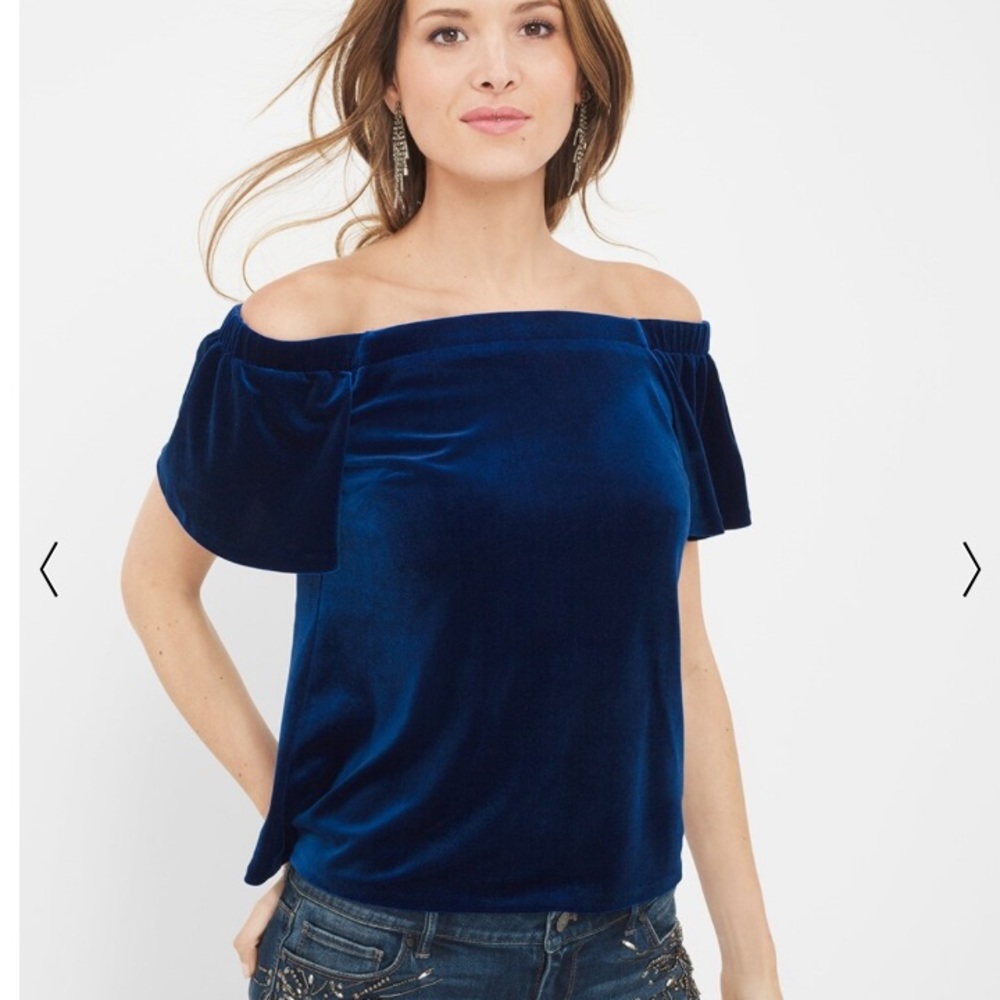 Off-the-shoulder blue velvet top